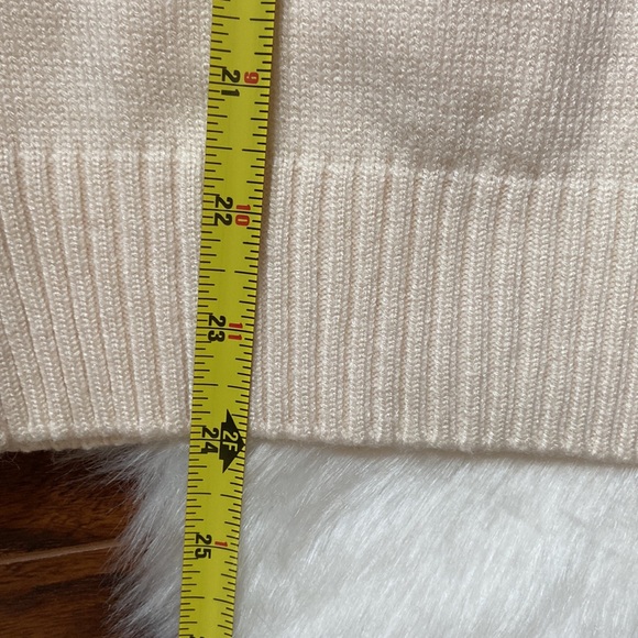 Absolutely cute button down cardigan - Picture 6 of 7